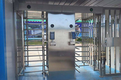 建筑工地安装人脸识别实名制考勤系统