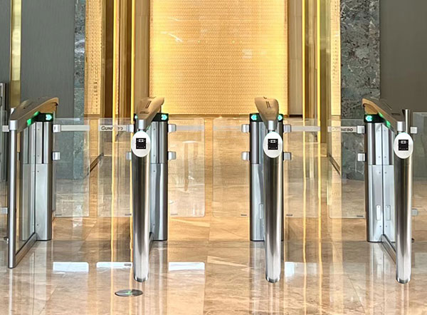 企业应该如何选择适合的访客管理系统